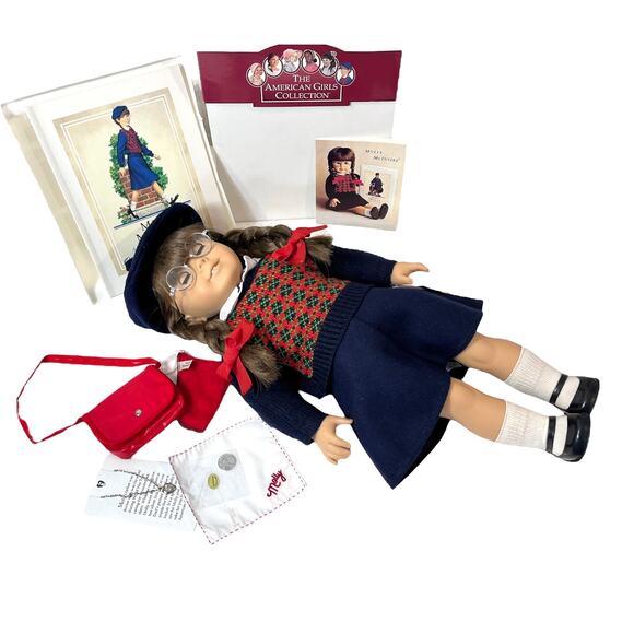 American Girl Molly Doll Pleasant Company 1986 In Meet Outfit & Accessories Box - Picture 7 of 16